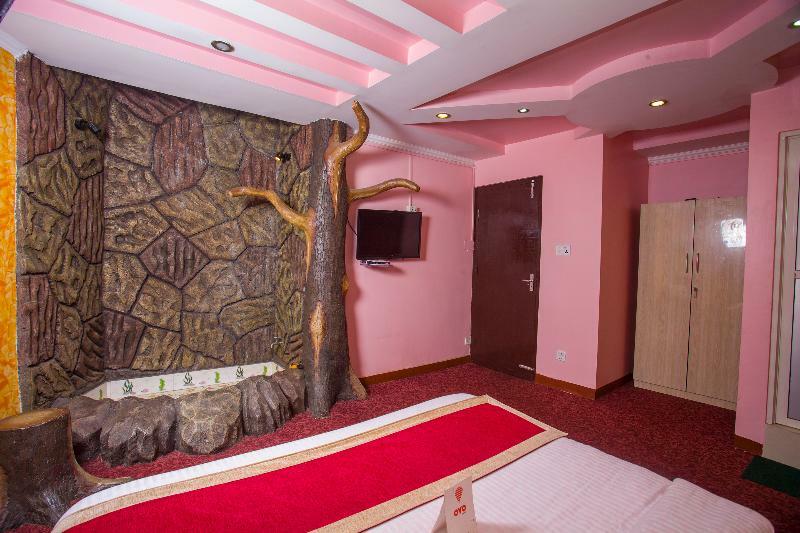 Oyo 161 Ram Janaki Hotel Kathmandu Exterior photo