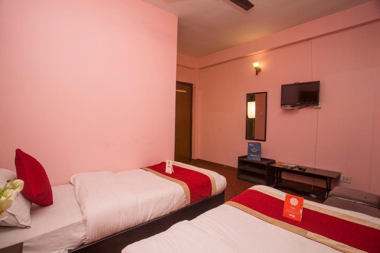 Oyo 161 Ram Janaki Hotel Kathmandu Exterior photo